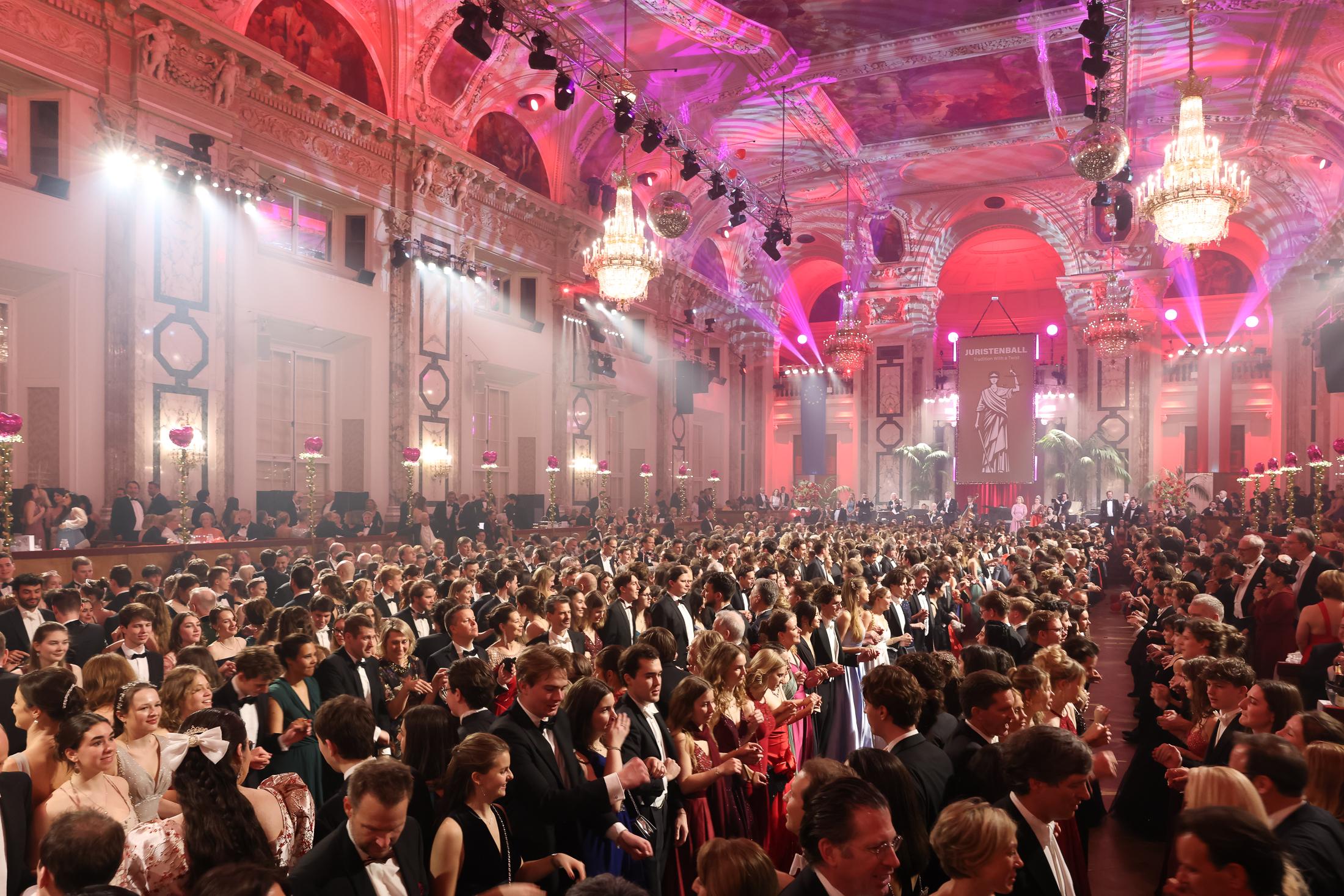 Der Ballsaal