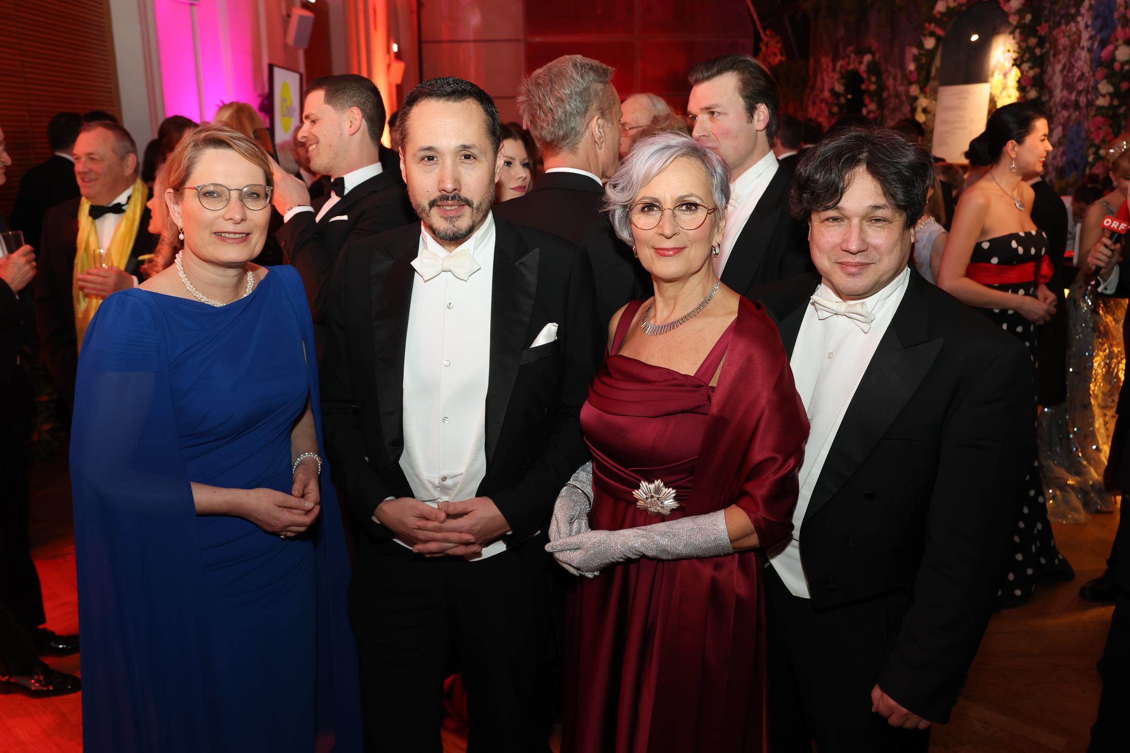 Dr.in Stefanie Hubig, Dr. Alexander T. Scheuwimmer, MBA, Dr.in Anna Sporrer und Mag. iur. Reinhard Hohenegger
