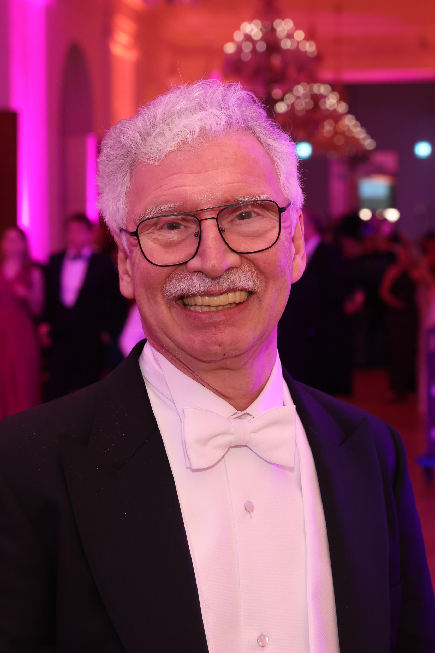 Prof. Dr. Eduard Strauss